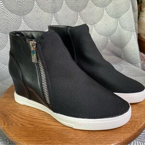 Altra Black and White Ankle Booties with Built in Heel